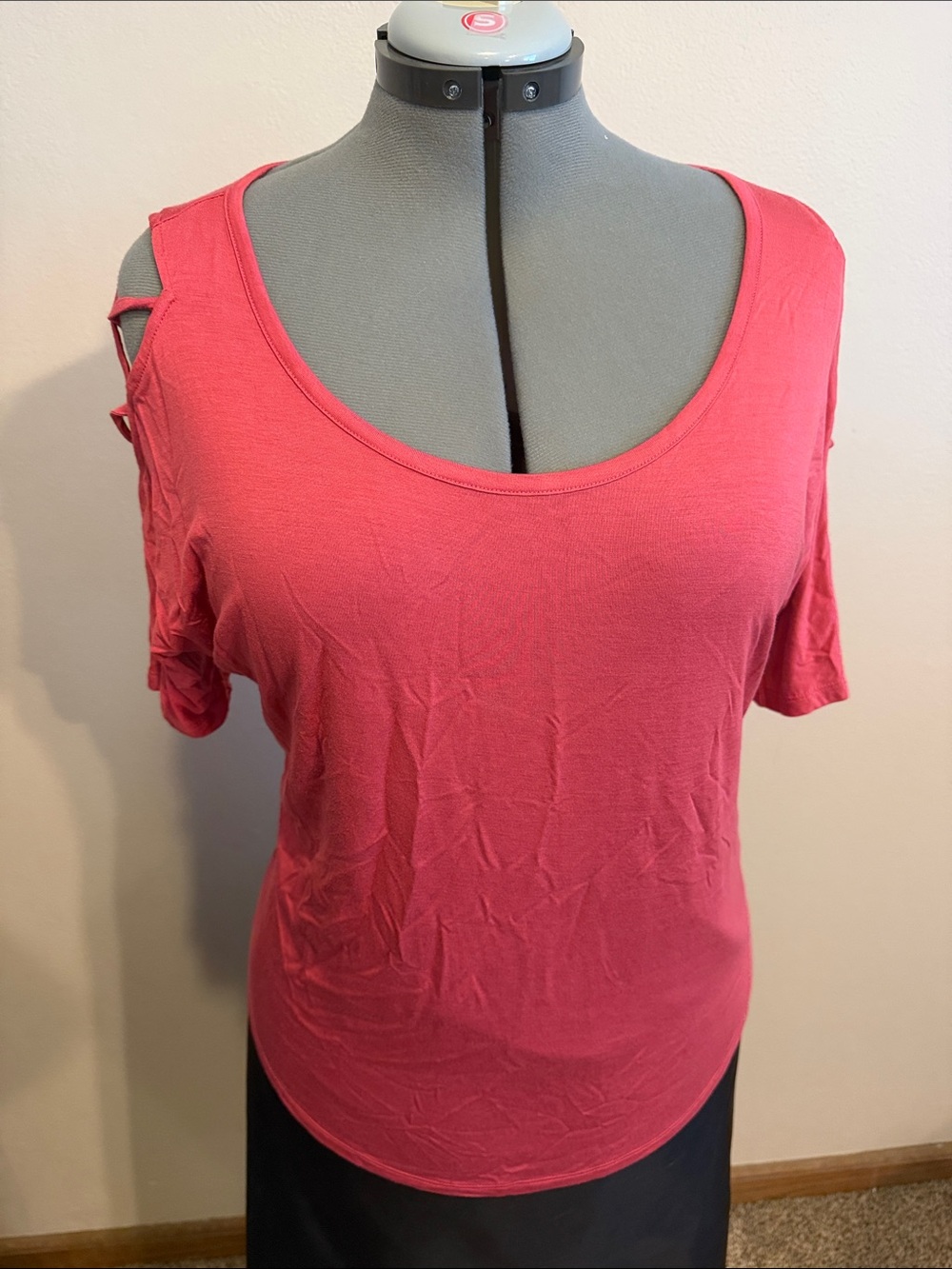 New York & Company Coral Pink Scoop Neck Short Sleeve Top
